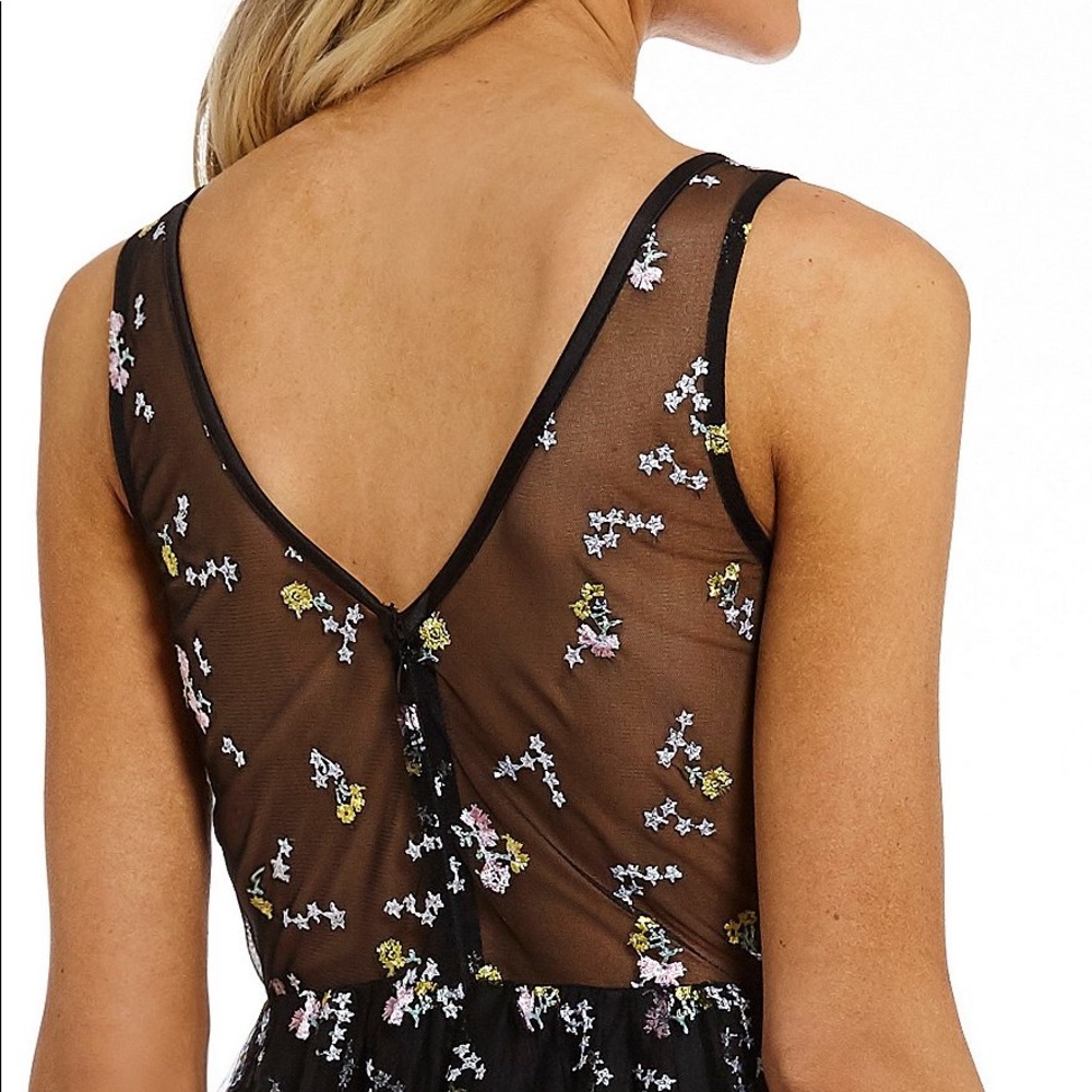 NWT GB Social Ditzy Embroidered Mesh Ladder Dress - Picture 3 of 8